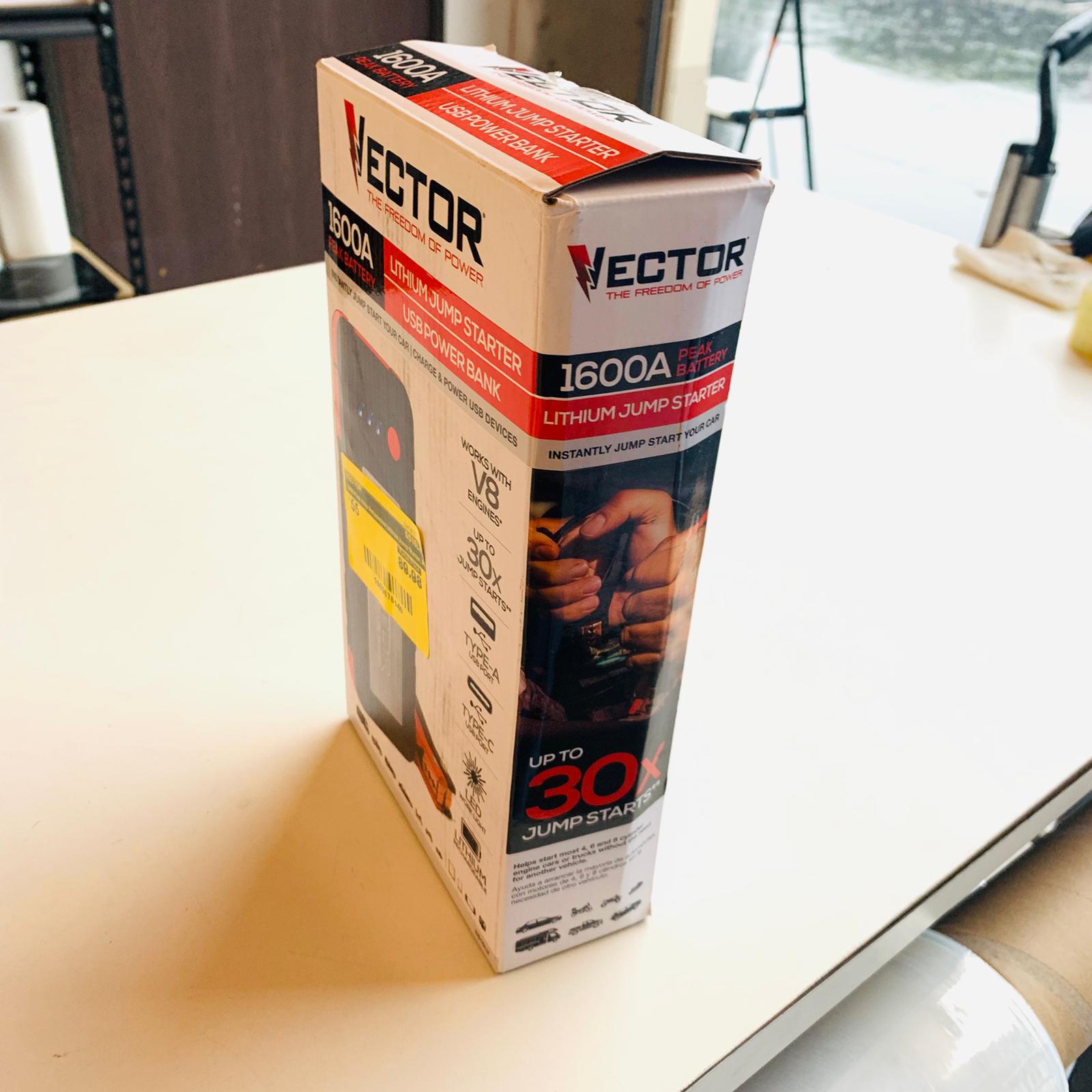 1600 Peak Amp Automotive Lithium Jump Starter, Portable Power - 15W USB-A & USB-C (SS16LV) 1600 Peak Amp Automotive Lithium Jump Starter, Portable Power - 15W USB-A & USB-C (SS16LV)